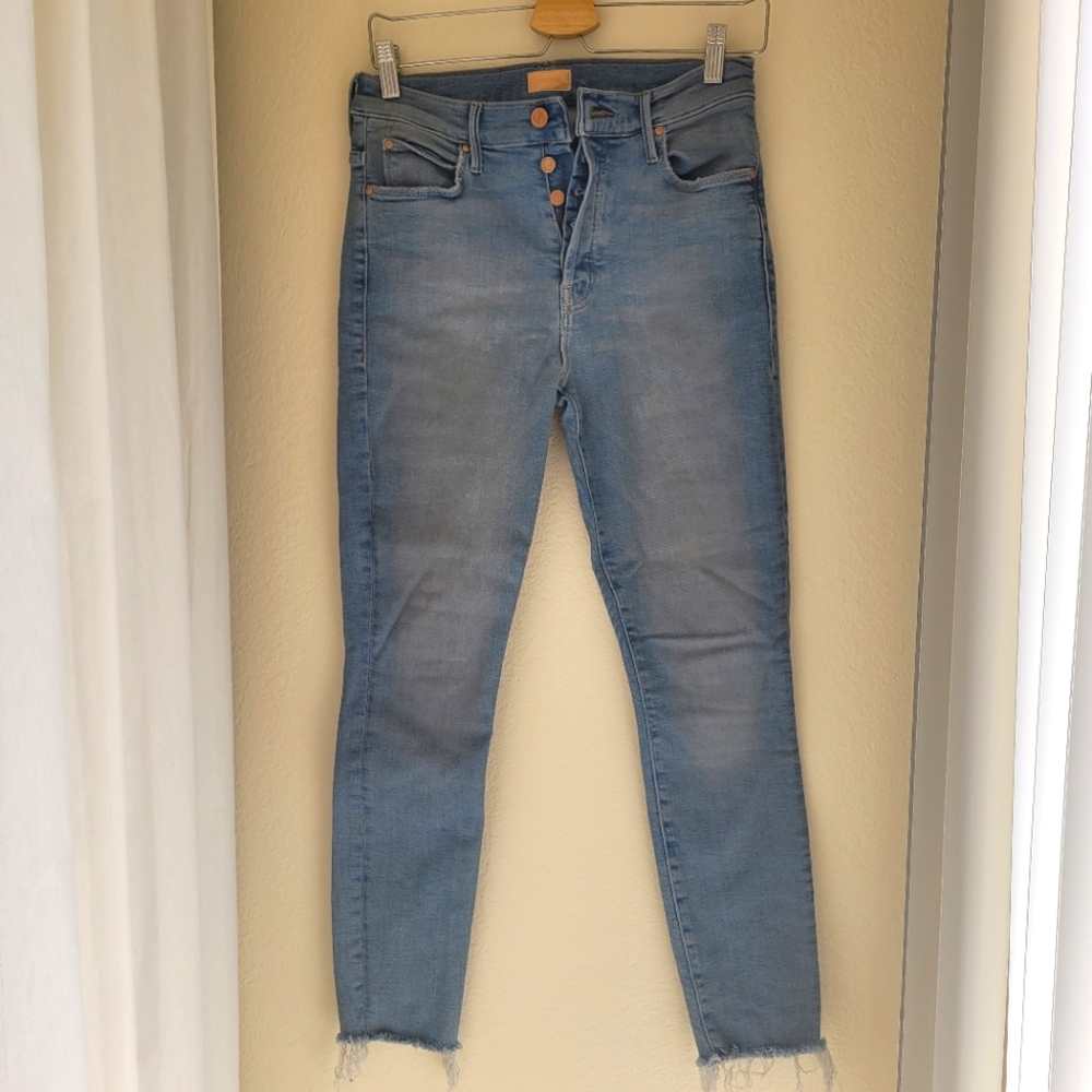 Mother jeans high waisted skinny raw hem light wash size 28